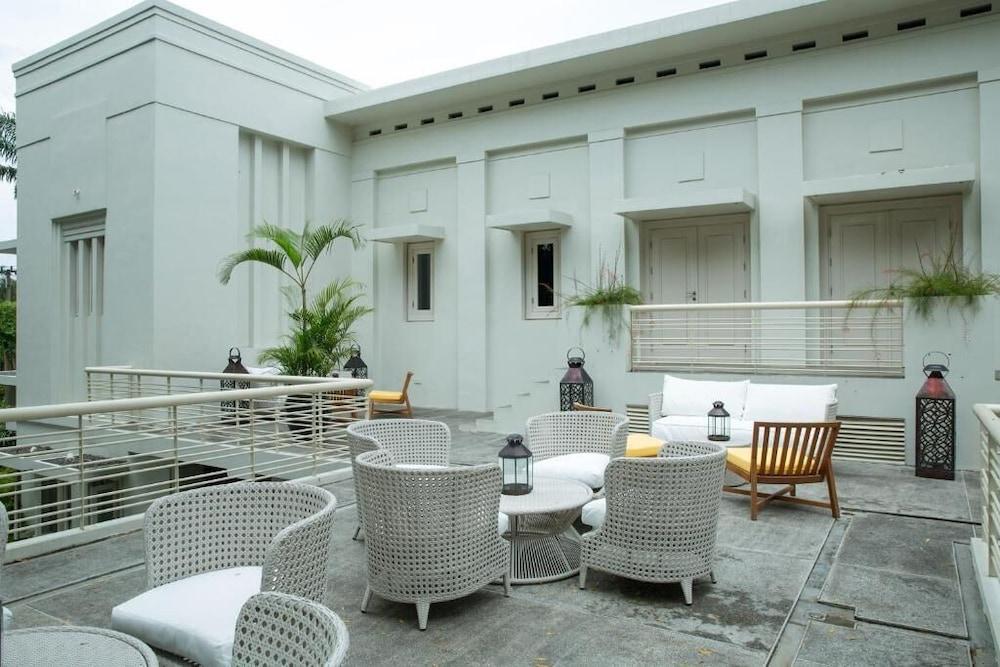 The Shalimar Boutique Hotel Malang Zewnętrze zdjęcie